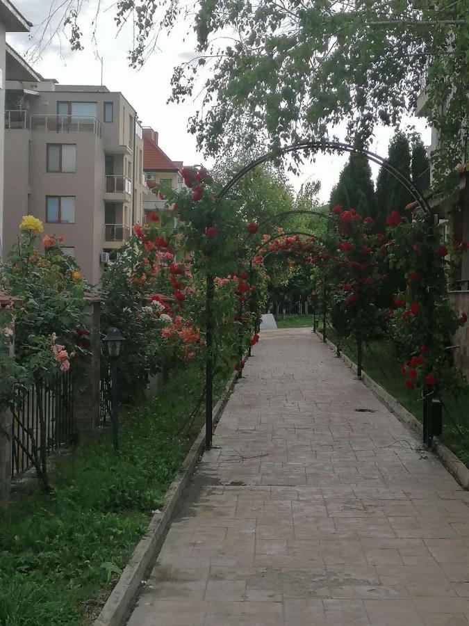 Private Apartments In Apolon Ravda Extérieur photo