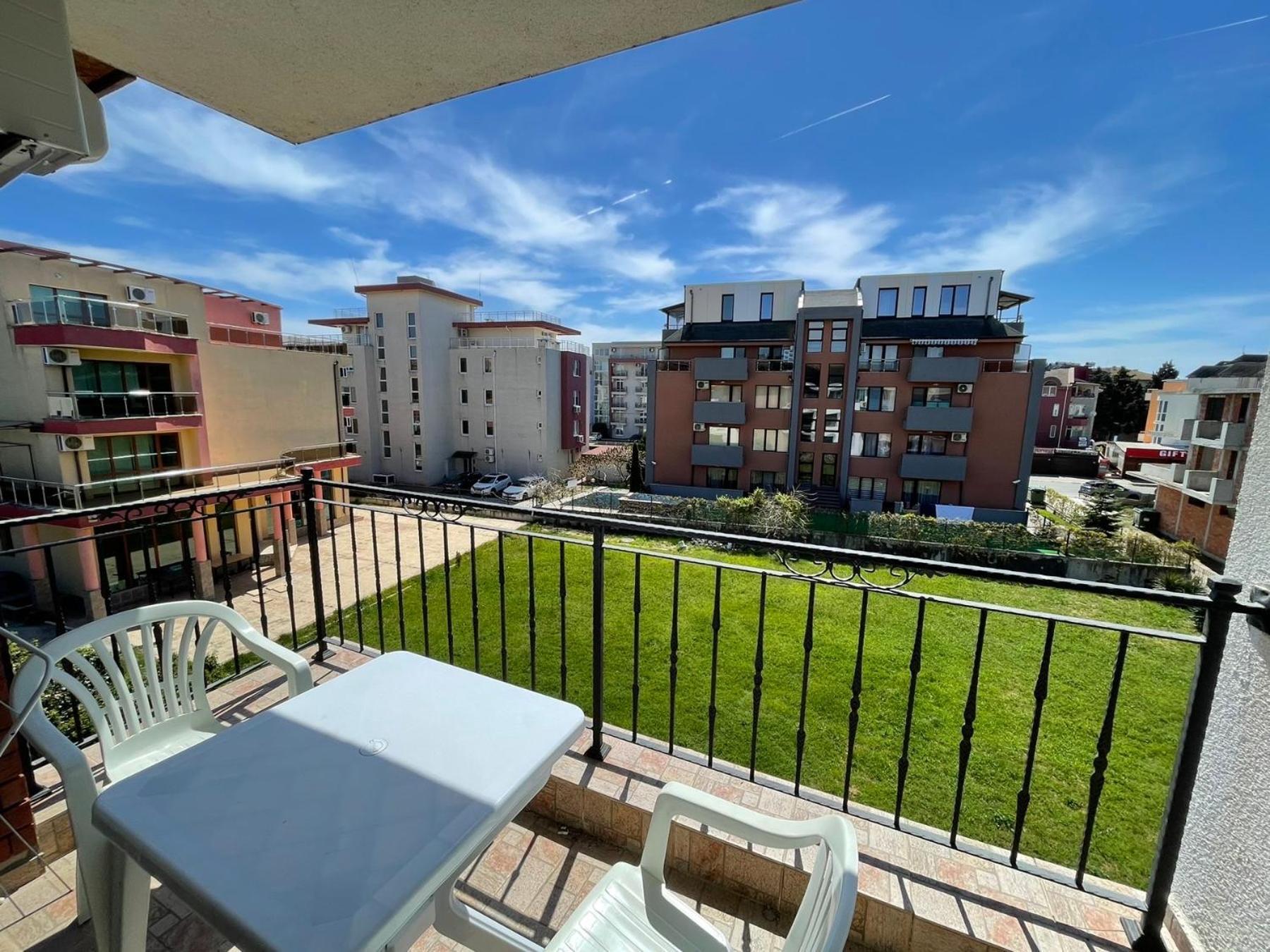 Private Apartments In Apolon Ravda Extérieur photo